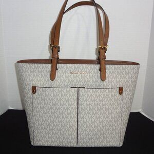 NWT-Michael Kors Jet Travel Shoulder Bag